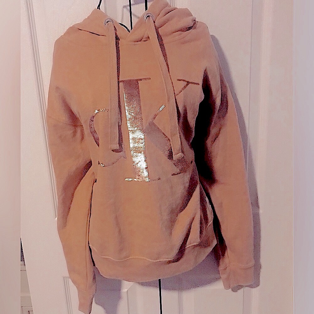 EUC Calvin Klein Hoodie Size Small.